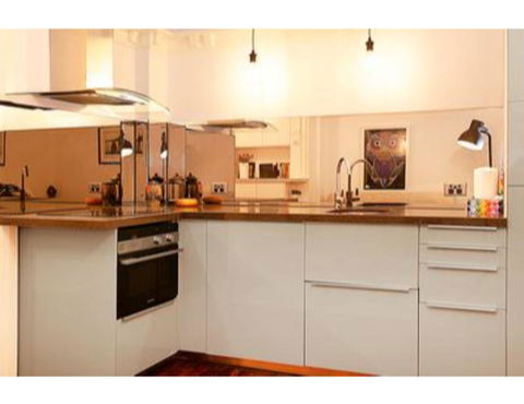 Renovated Art Deco Studio Minutes From The City - Accommodation in Brisbane 1