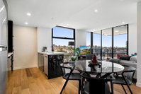 Resort-style Apartment with Balcony Pool and Gym