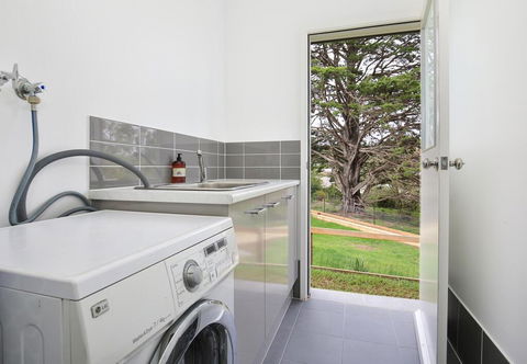 Rockwall - Pet-Friendly - Fire Pit - Accommodation in Brisbane 1