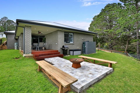 Rockwall - Pet-Friendly - Fire Pit - Accommodation in Brisbane 2