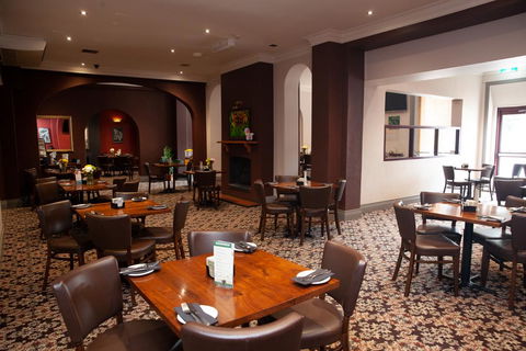 Royal Hotel Singleton - Accommodation in Brisbane 1
