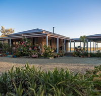 SanctuaryWaratah - Accommodation in Brisbane