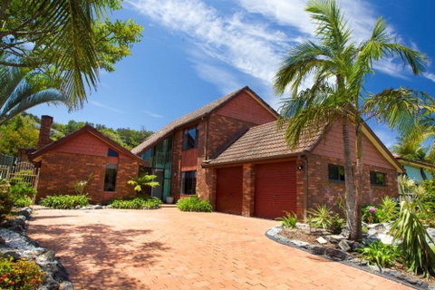 SAND DUNES - Accommodation in Brisbane 0