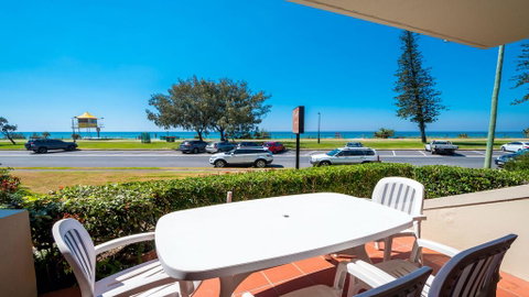 Sandrift Beachfront Apartments - Accommodation in Brisbane 1