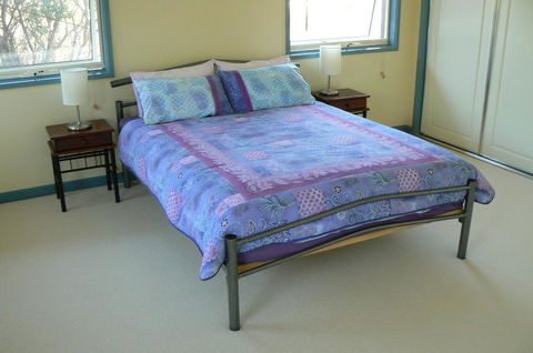 Sandy Point Beach Escape 2 Bedroom Apartment - Accommodation in Brisbane 2