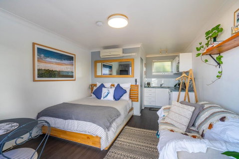 Sea Breeze Studio - Accommodation in Brisbane 1