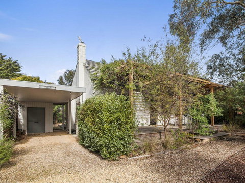 SEA CORNER - Anglesea - Accommodation in Brisbane 0