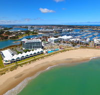 Sea Side Villa 3.2 - Accommodation in Brisbane