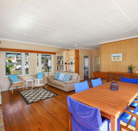 Seashells at North Avoca - 10 View Street - Accommodation in Brisbane