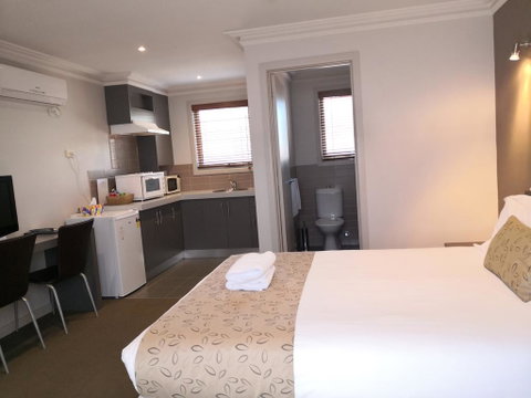 Seymours On Lydiard - Accommodation in Brisbane 1