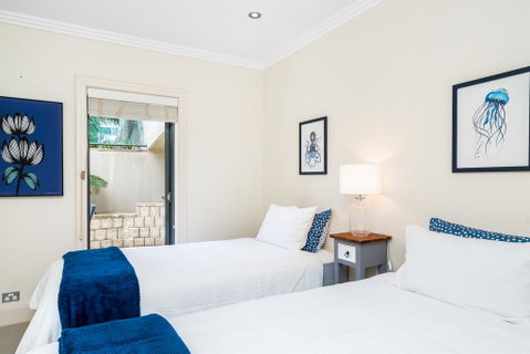 Shelly Beach Shack - Accommodation in Brisbane 3