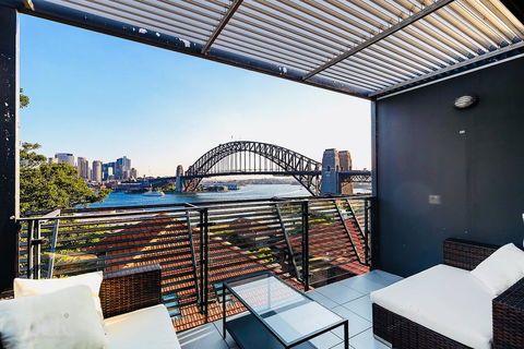 Short Stay Breathtaking Sydney Harbour View Apartment - Accommodation in Brisbane 1