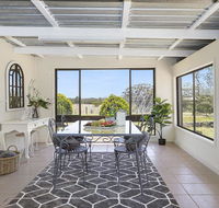 Silky Oak Cottage - cosy with country views - Accommodation in Brisbane