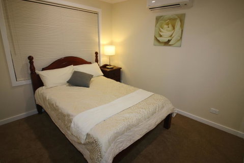 Silver House - Melbourne Airport Accommodation - Accommodation in Brisbane 2