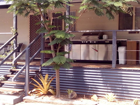 Silver Wattle Cabins - Accommodation in Brisbane 3