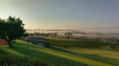 Sovereign Hill Country Lodge Rothbury - Accommodation in Brisbane 0