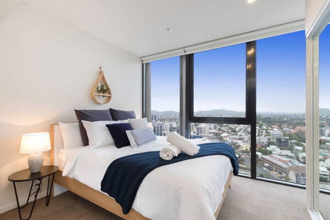 SPIRE - Fast Internet Monthly Stays W Carpark - Accommodation in Brisbane 1