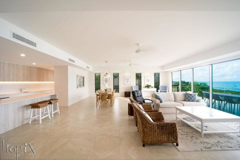 Splendeur Sur La Mer Premiere - Accommodation in Brisbane 0