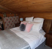 Springmead Rustic Cabin - Accommodation in Brisbane