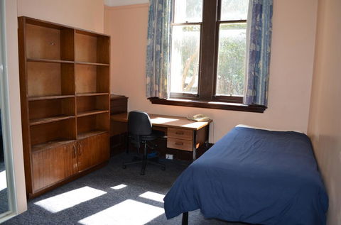 St Andrew's College - Accommodation in Brisbane 1