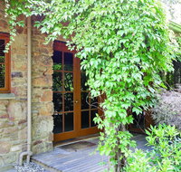 Stonehenge Retreat - Accommodation in Brisbane