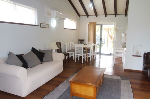 Stouty's At Hat Head - Accommodation in Brisbane 0