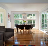 Strahan House - Accommodation in Brisbane