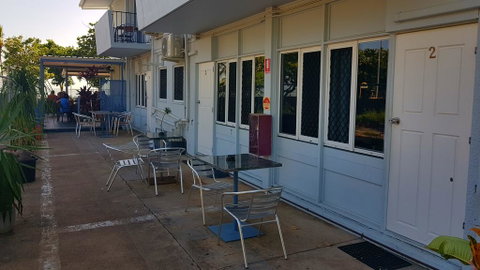 Strand Motel - Accommodation in Brisbane 2
