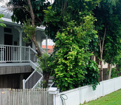 Stranded? Nowhere To Stay? Sanitised Apartment, Sleeps 4, Netflix, Wifi, Pool - Accommodation in Brisbane 1