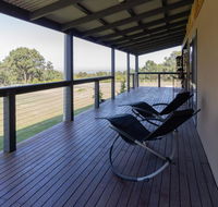 Studio 165 Hidden Gem on 50 acres with bay views - Accommodation in Brisbane