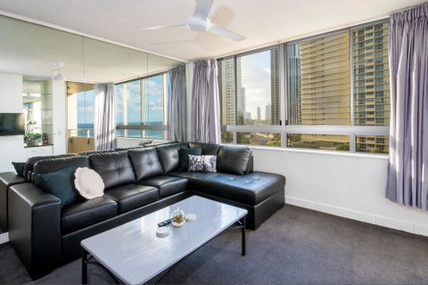 Stunning Ocean View Apartment - Resort Facilities - Accommodation in Brisbane 2