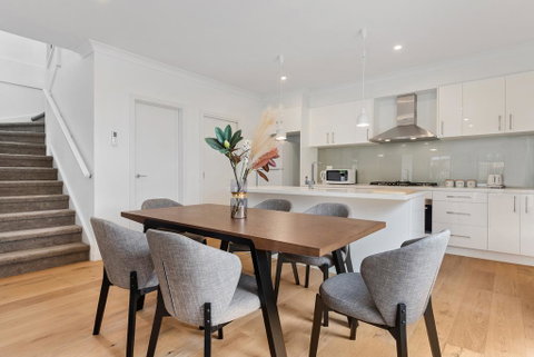 Style, Comfort And Convenience - Accommodation in Brisbane 1