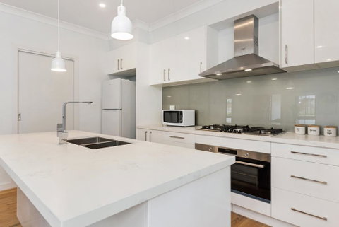 Style, Comfort And Convenience - Accommodation in Brisbane 2
