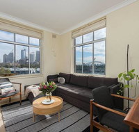 Sun-filled Apartment with Stunning Harbour Views H353 - Accommodation in Brisbane