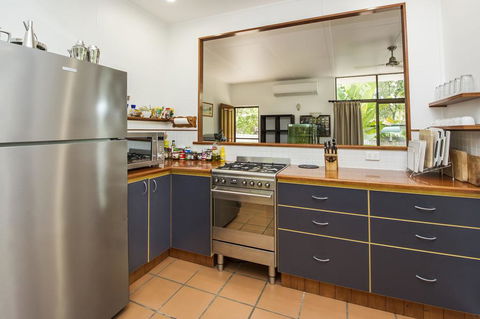 Sunbird Retreat - Accommodation in Brisbane 2