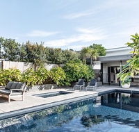 Sundara Beach House - Accommodation in Brisbane