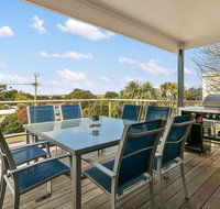 Sunrise at Smiths Beach - Accommodation in Brisbane