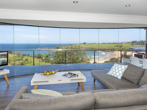 Sunrise Over Easts 2 - Ocean Views, Walk To Beach - Accommodation in Brisbane 0
