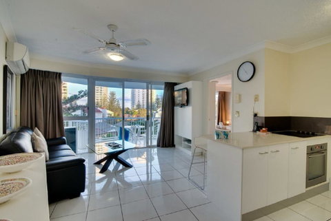 Surf Parade Resort - Accommodation in Brisbane 3