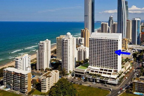 Surfers Paradise Ocean View. Sleeps 4. Free WIFI - Accommodation in Brisbane 0