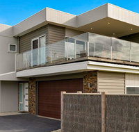 Swan Bay Views - Accommodation in Brisbane