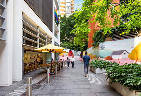 Sydney 1 Bed Modern Self Contained Apartment (402ALB) - Accommodation in Brisbane 1