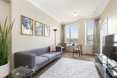 Sydney CBD 1 Bedroom Self-Contained Apartment With Spectacular Sydney Harbour View (1312 BRG) - Accommodation in Brisbane 0