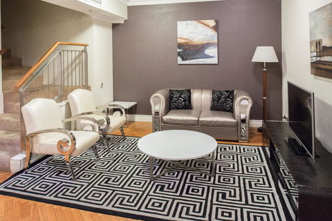 Sydney Hotel Harbour Suites - Accommodation in Brisbane 2