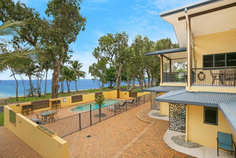 Taihoa Holiday Units Adults Only - Accommodation in Brisbane 1