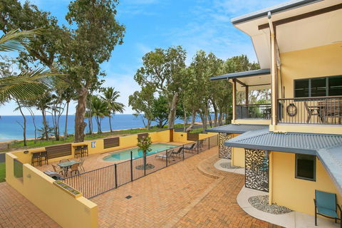 Taihoa Holiday Units Adults Only - Accommodation in Brisbane 1