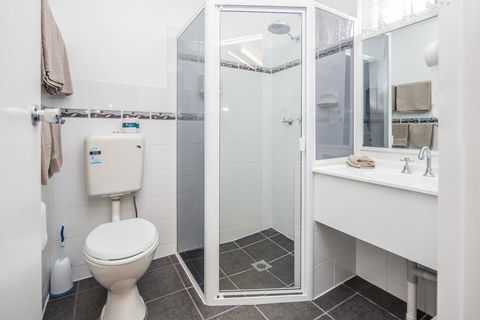 Tally Ho Motor Inn - Accommodation in Brisbane 3