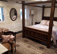 Tanilba House - Accommodation in Brisbane