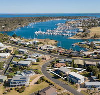 Tanjil - A stroll from the water in Paynesville - Accommodation in Brisbane