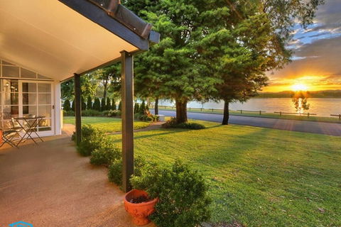 Tara Downs On Lake Albert - Accommodation in Brisbane 0